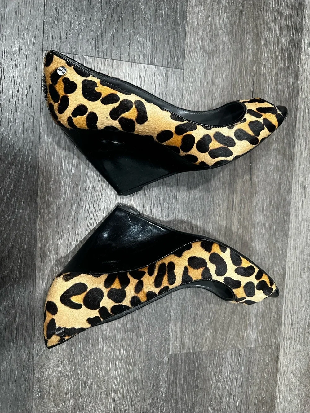 Calvin Klein Leopard Print Wedge Pumps - Black & Tan Size 6.5 real calfskin